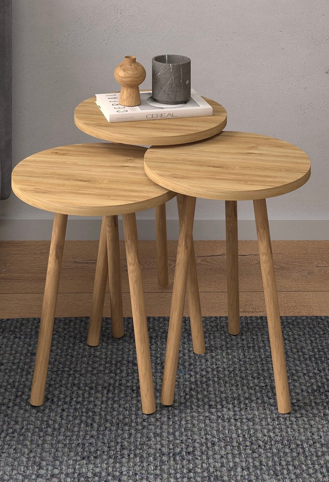 Tables gigognes scandinaves
