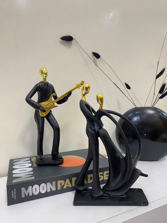 Figurine deux danseurs fusionnels / Guitariste