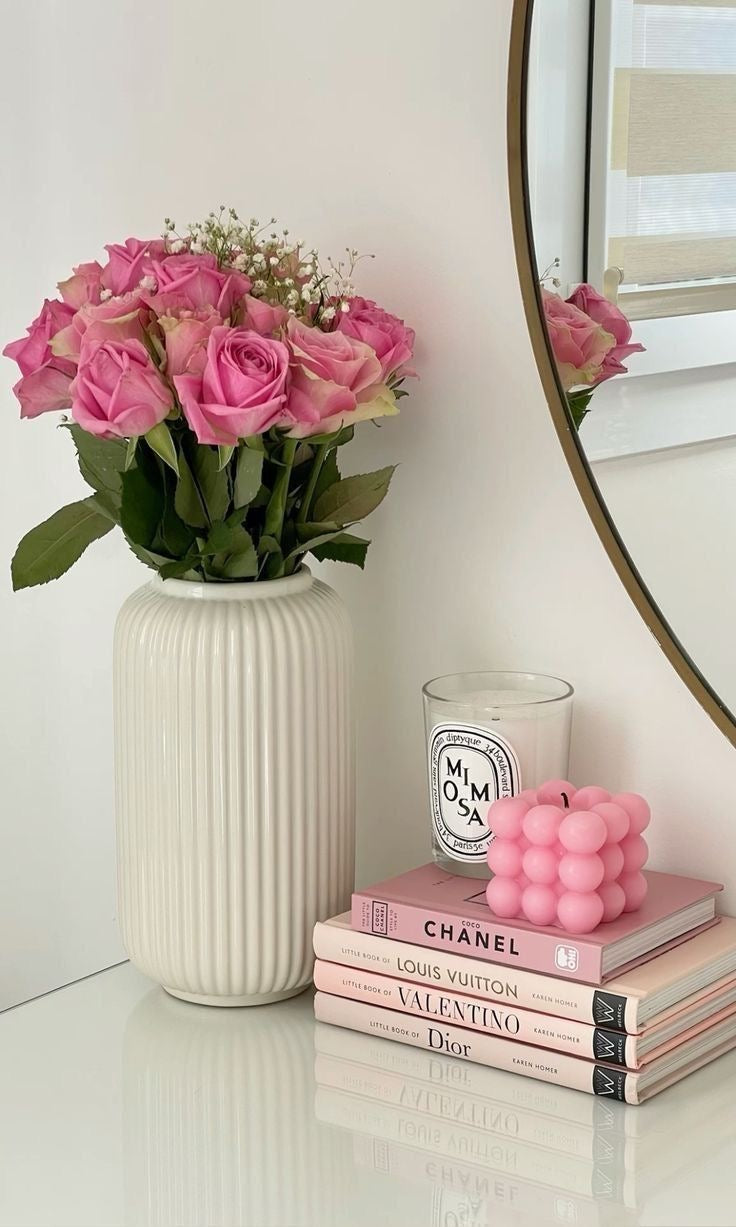 Vase côtelé blanc cassé