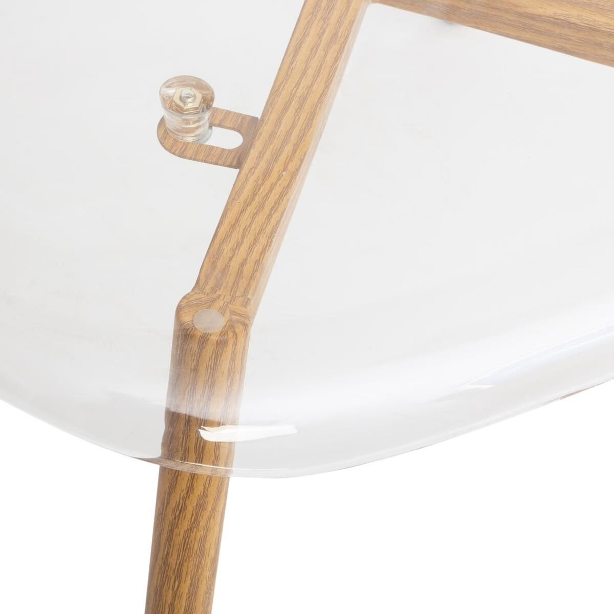 Chaise pet transparente