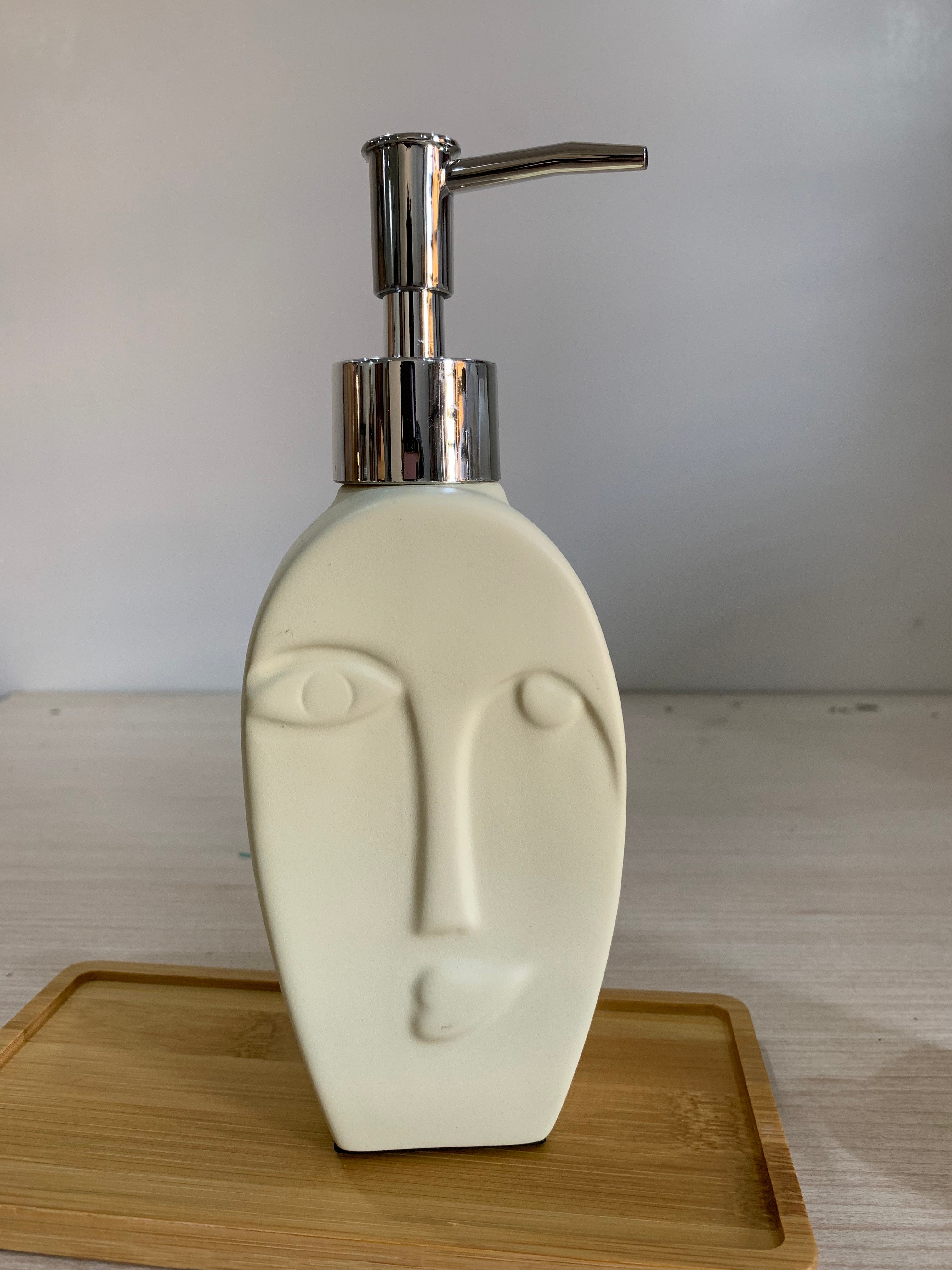 Distributeur savon Maya en PLASTIQUE