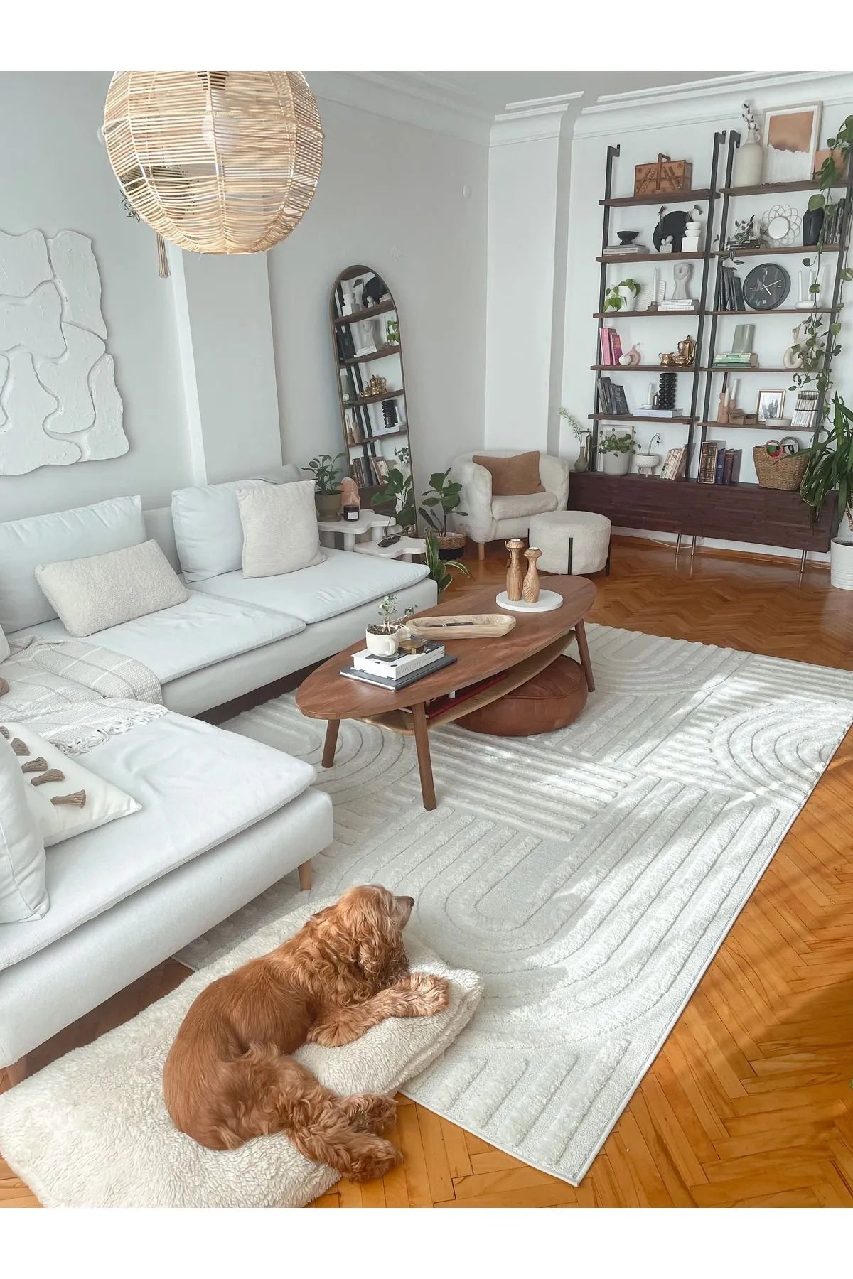 Tapis crème texturé à motifs courbes