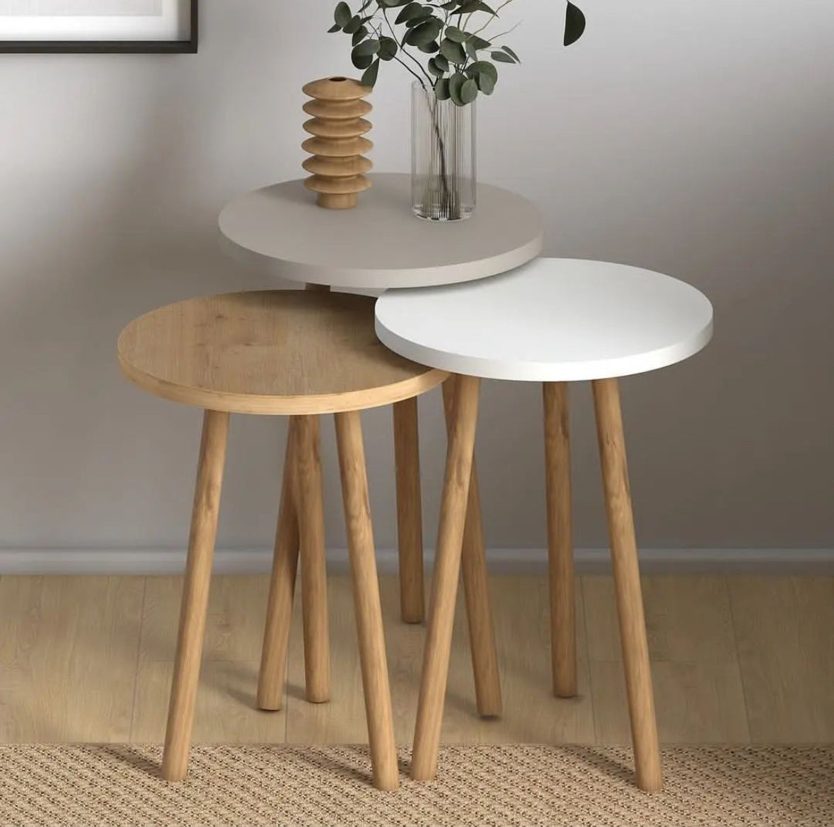 Tables gigognes scandinaves