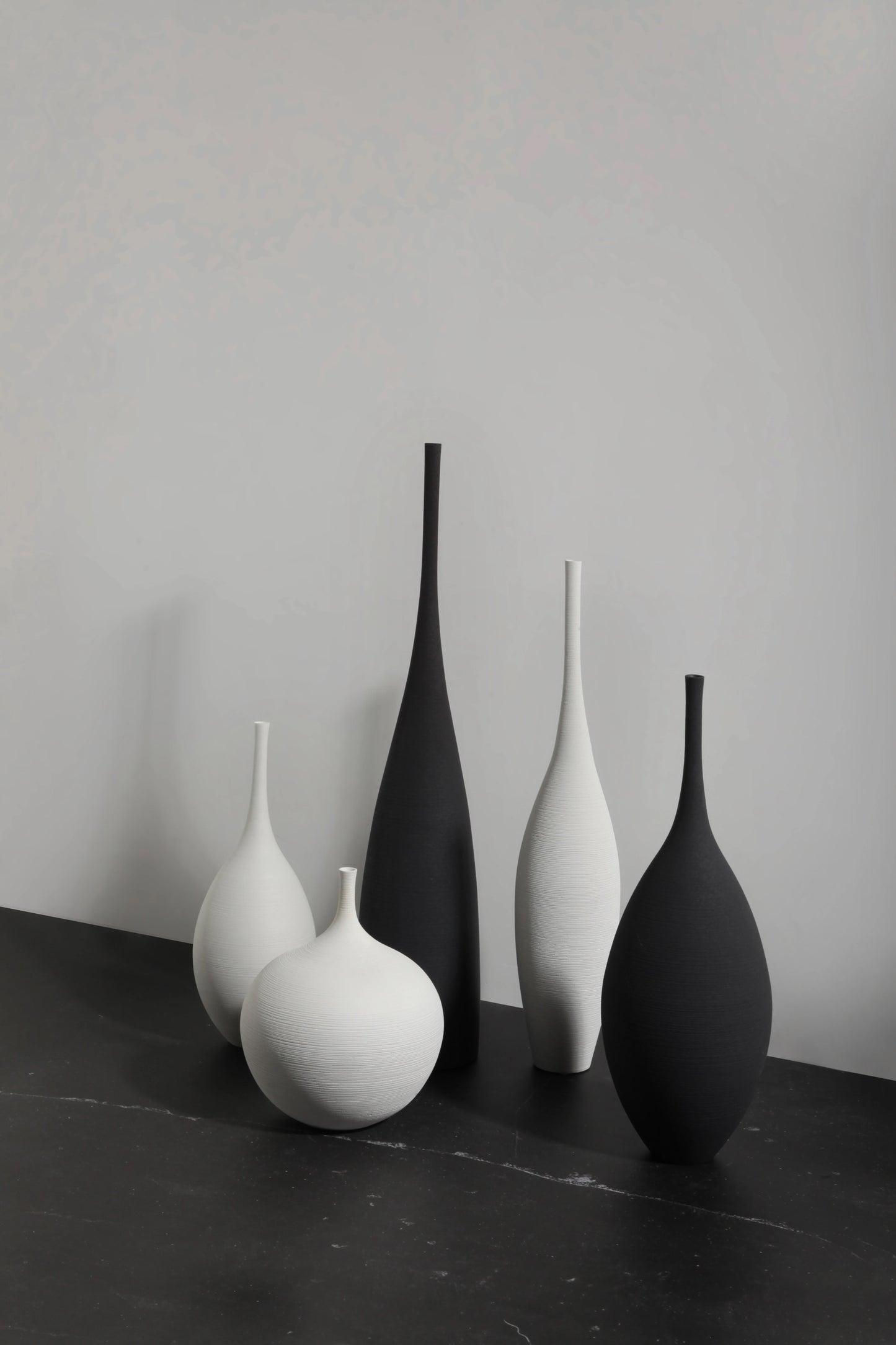 Vases silhouettes brossés