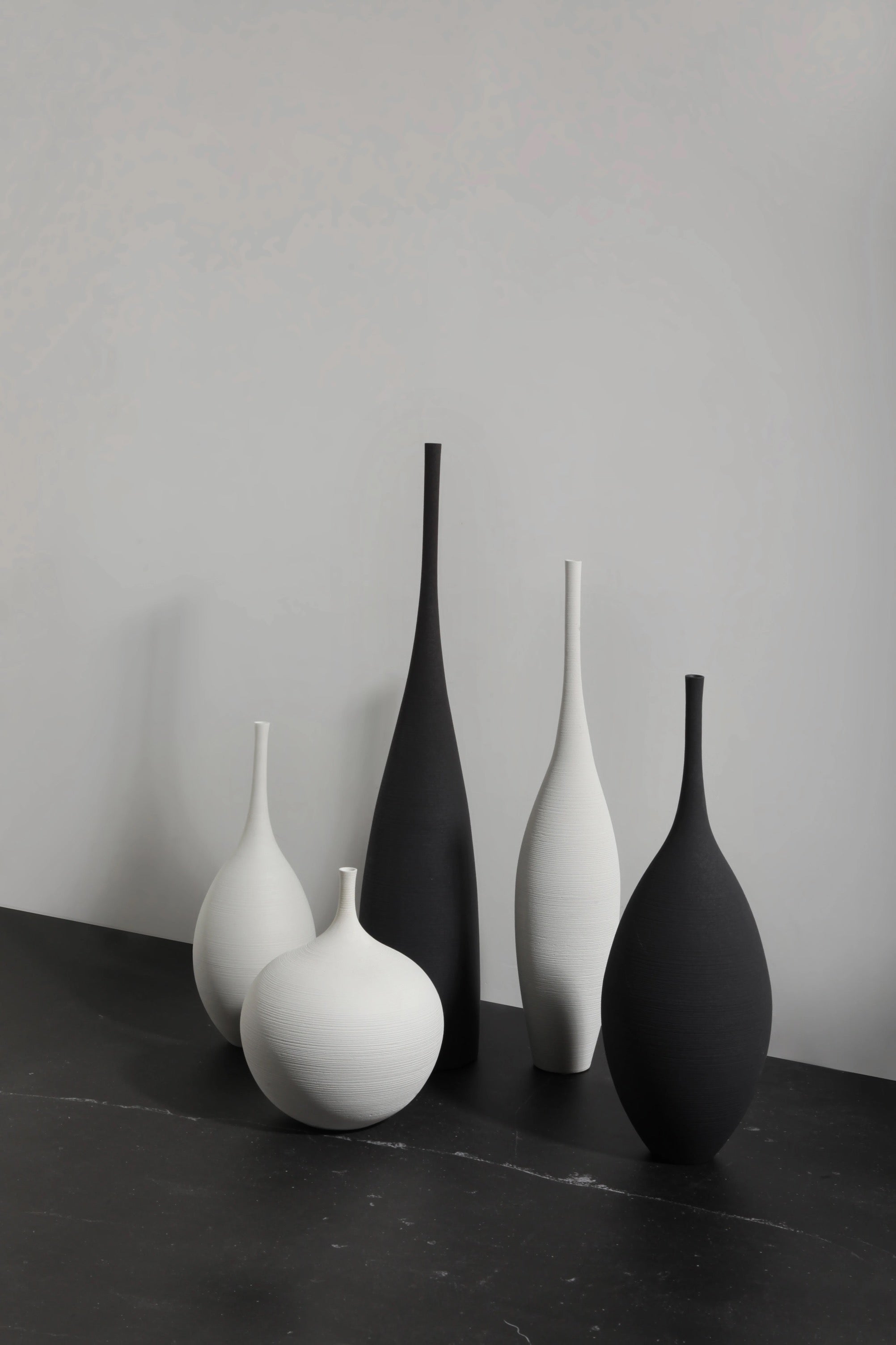 Vases silhouettes brossés