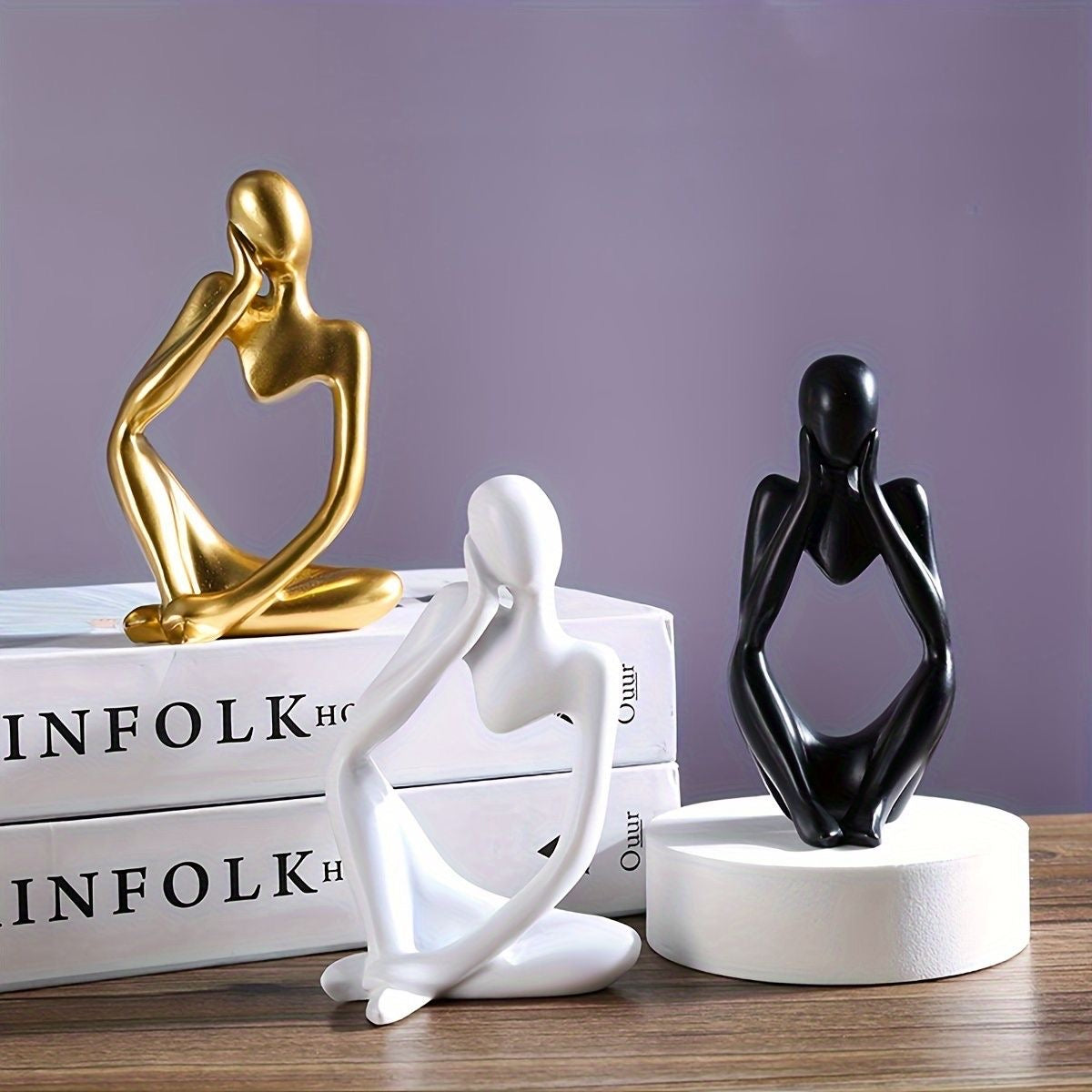 Figurines penseurs
