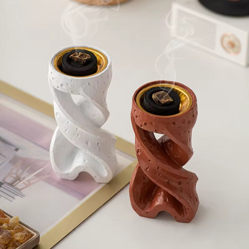 Brûleur d’encens torsadé