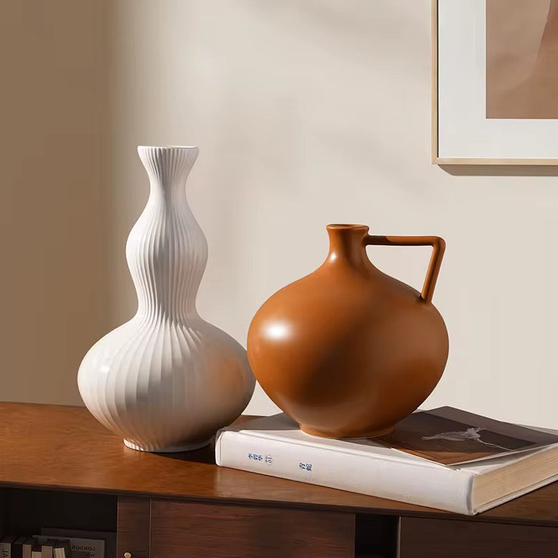 Vases en céramique “Osaka” – Japandi Vintage