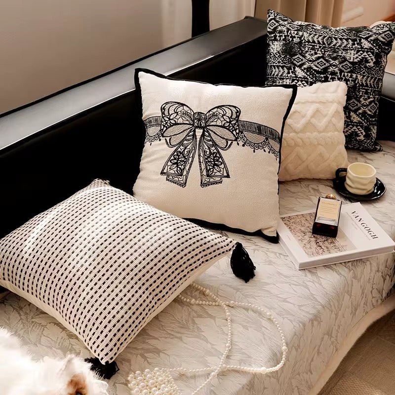Coussins collection Noir & Ivoire