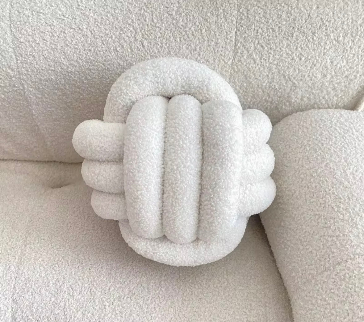 Coussin Noué Laine Bouclée