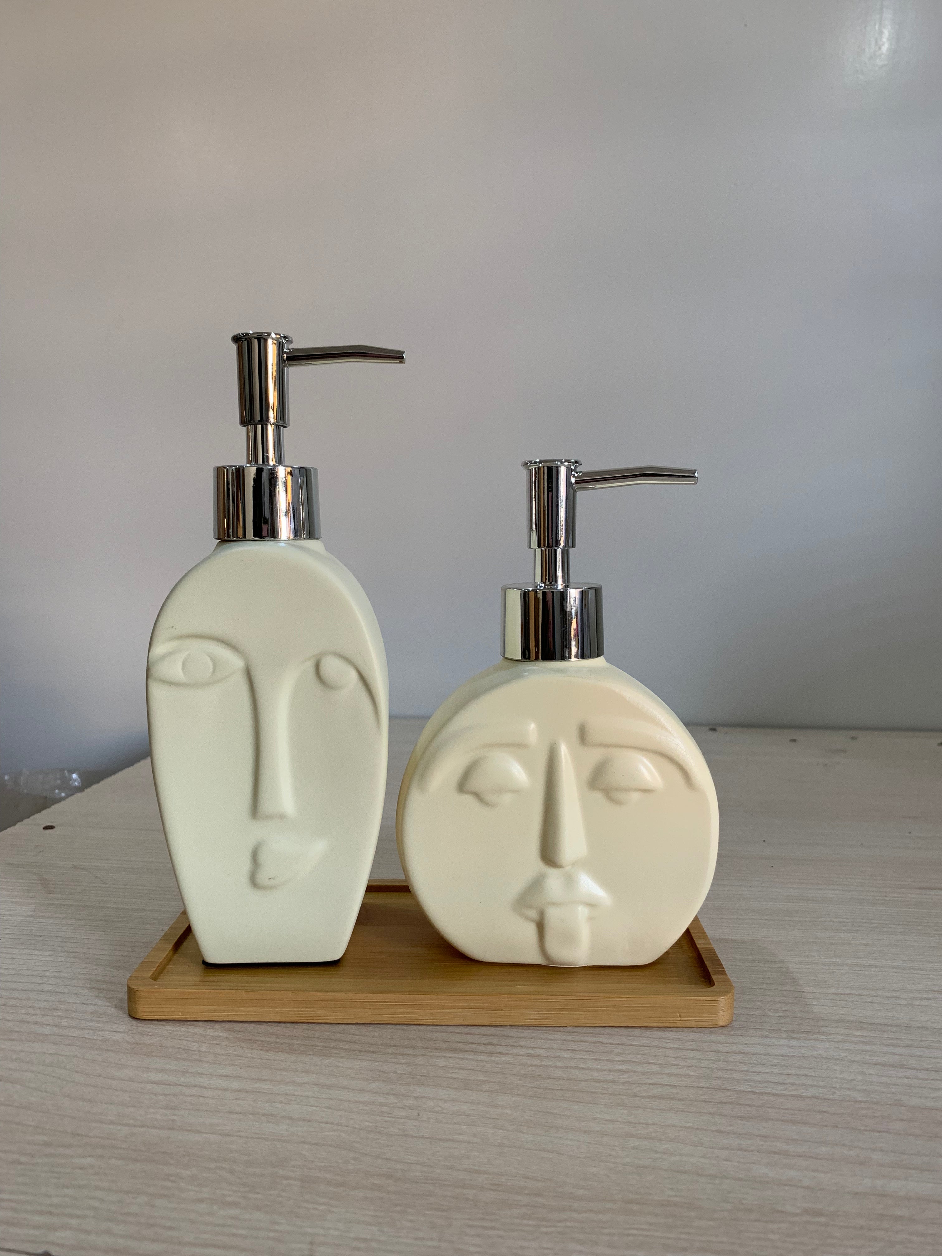 Distributeur savon Maya en PLASTIQUE